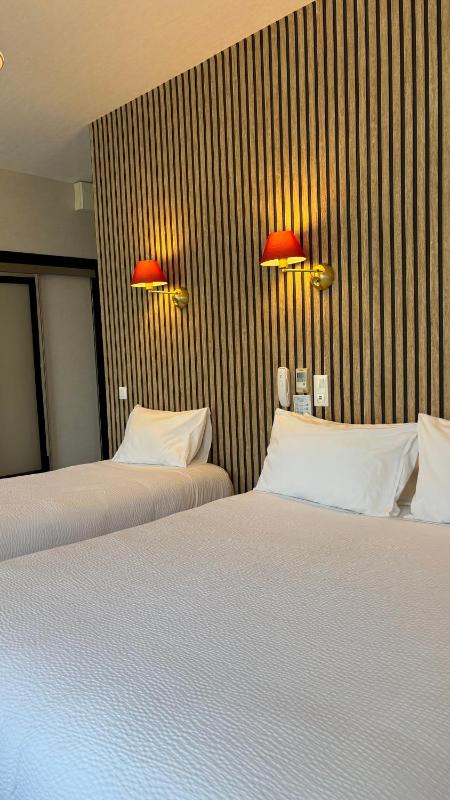 Triple Room with Bathroom image 4