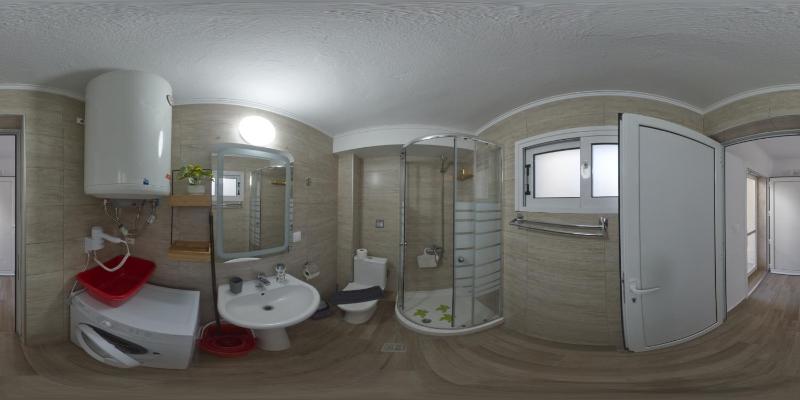One-Bedroom Apartment image 3