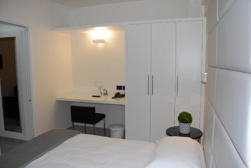 LHP Suite Rapallo - image 9