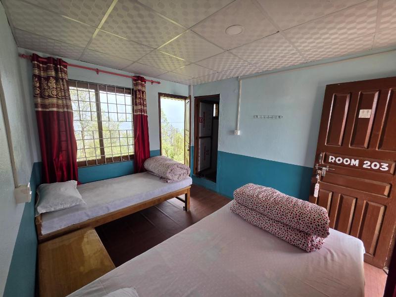 Double Room image 2