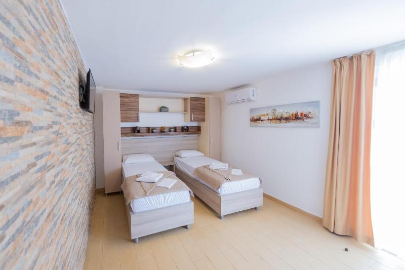 Standard Studio image 3