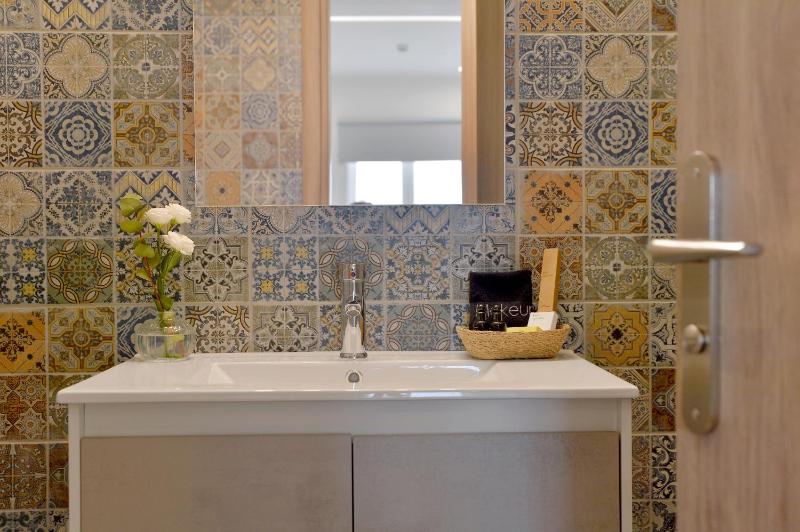 Alva Athens Hotel - image 11