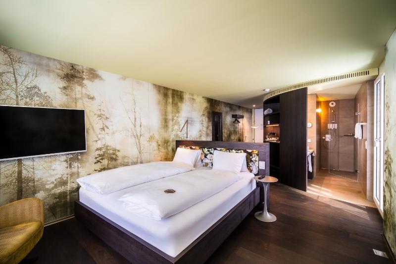 Superior Double Room image 1