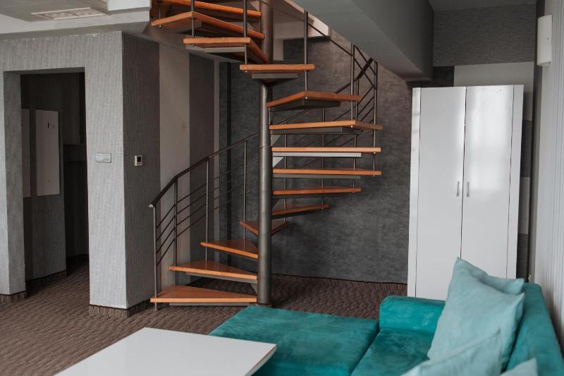 Deluxe Duplex Suite image 4