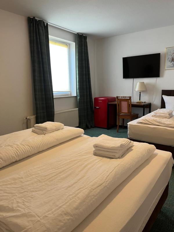 Classic Triple Room image 1