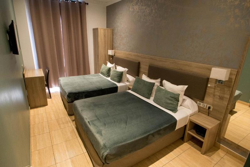 Quadruple Room image 1