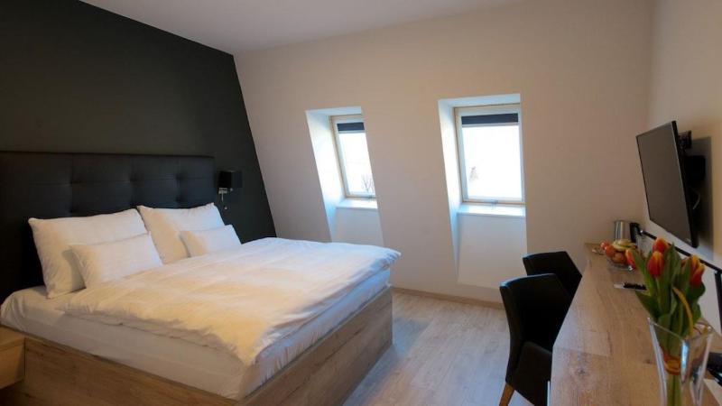 Suite image 3