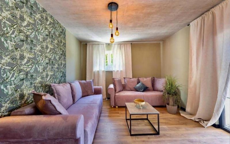 Luxury Apartments with Private Pool and Sauna or with jacuzzi near Split  Sea View - image 13