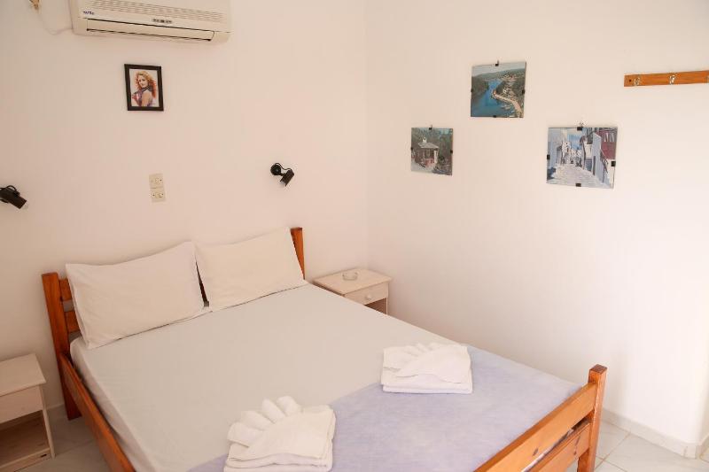 Kappatos Studios & Apartments - image 11
