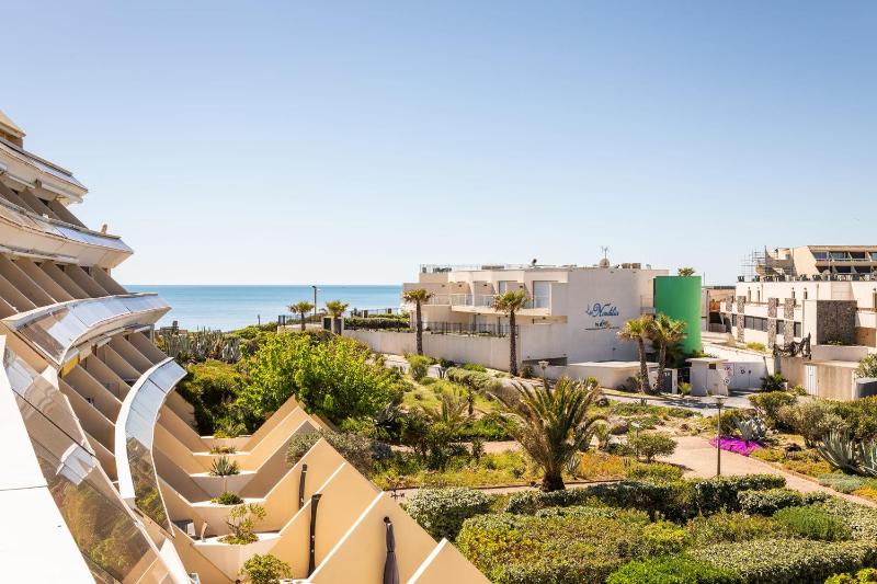 Le Daïquiri Renovated Apartment with Terrace in the Naturist Village - image 14