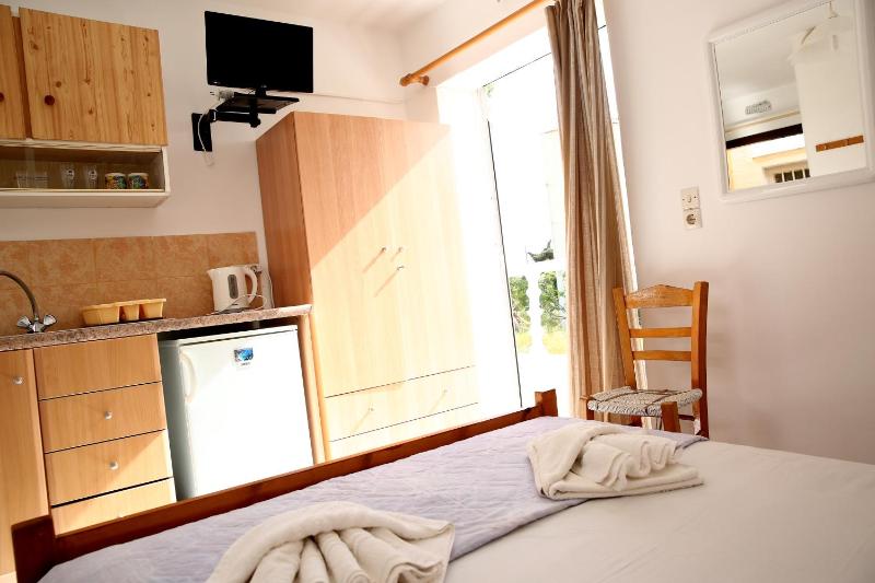 Kappatos Studios & Apartments - image 8