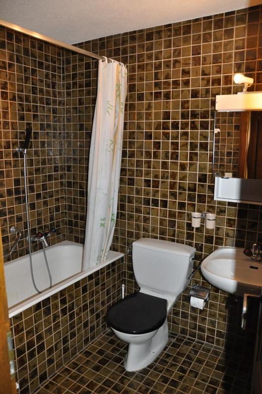 Apartment 201 image 2