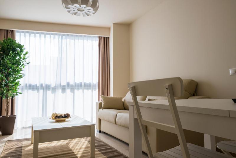  Superior Two-Bedroom Apartment image 3