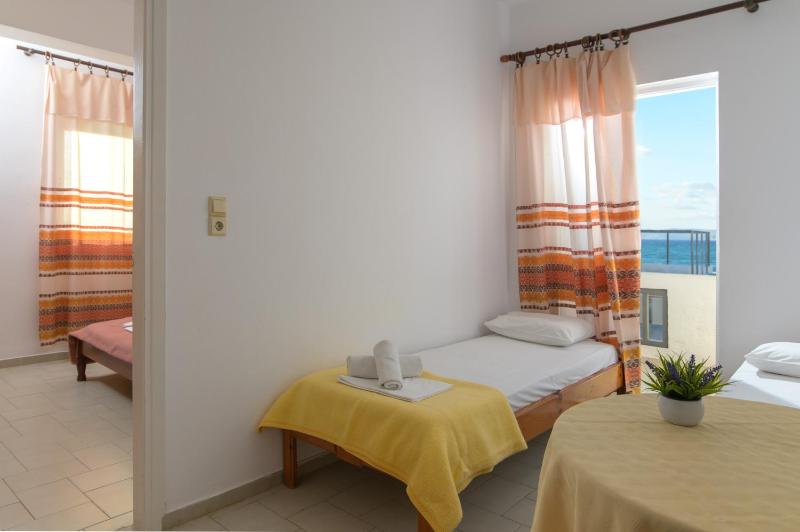 Ground Floor Triple Room with Sea/Pool View image 3