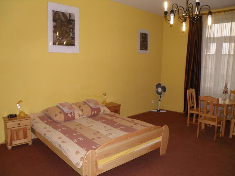 Quadruple Room with Private Bathroom image 3