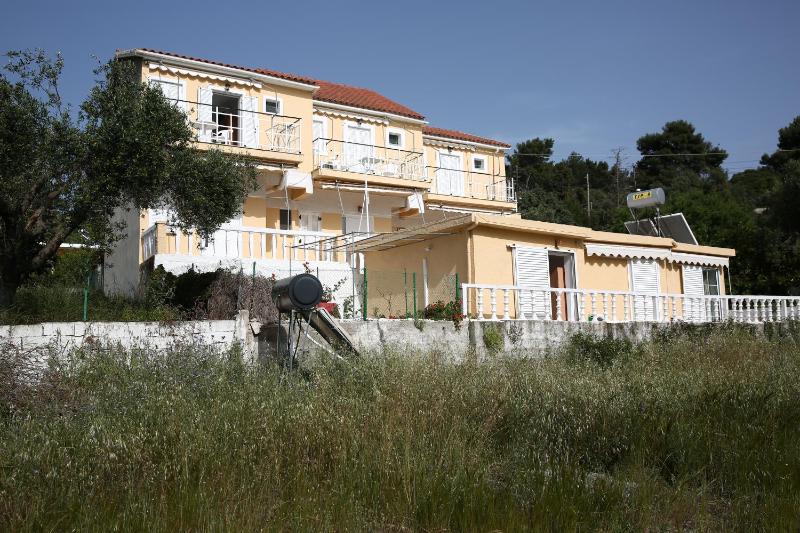 Kappatos Studios & Apartments - image 5