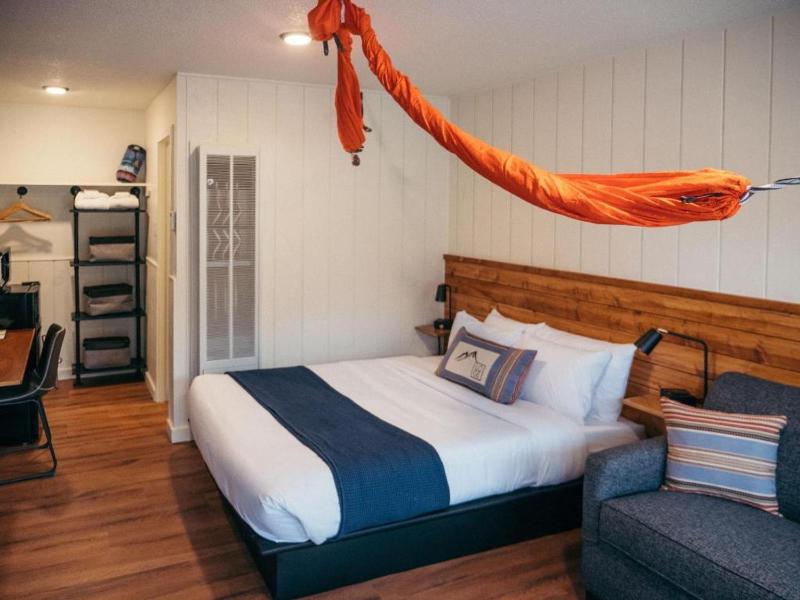 LOGE Breckenridge - image 7