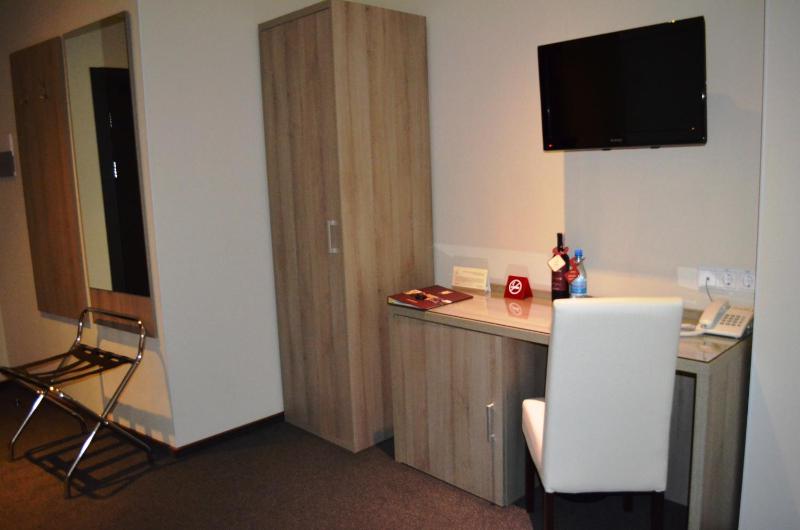 Classic Double Room image 1