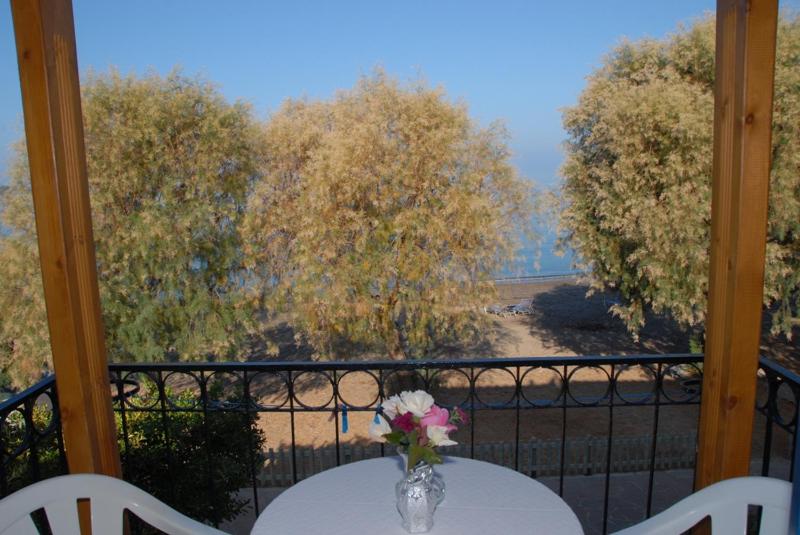 Studio with Sea View image 2