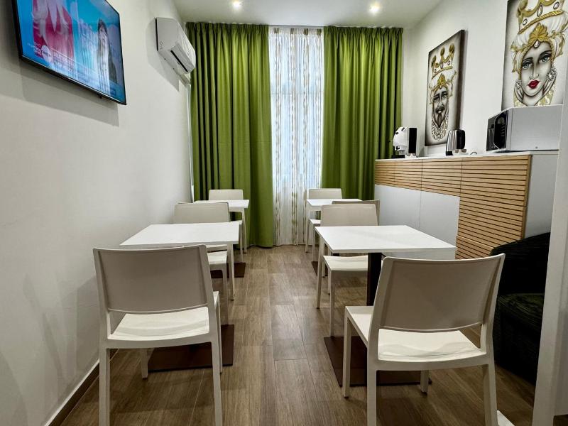 Regina Rooms - image 6