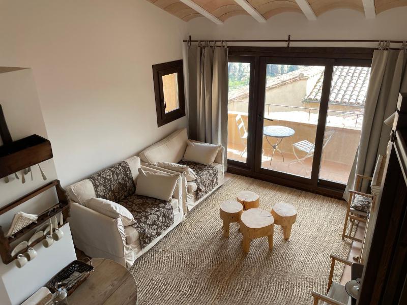 Apartment with View and Balcony image 3