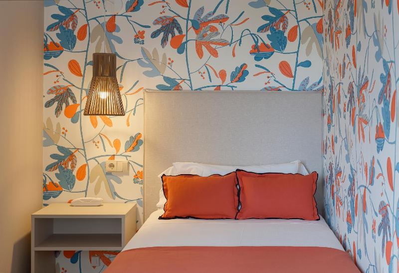 Single Room image 1