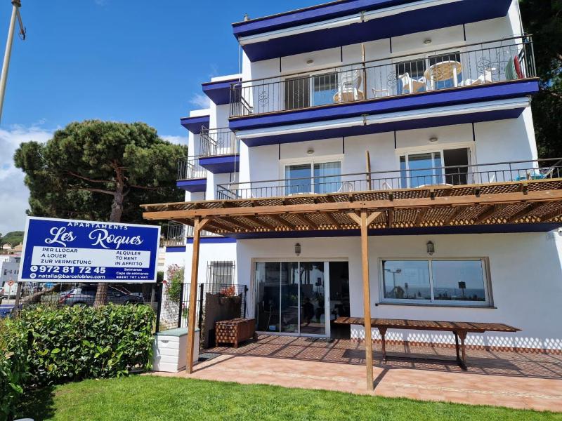 Apartaments Les Roques - image 16