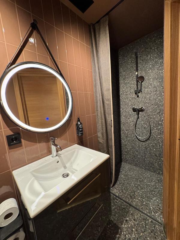 Deluxe Double Room image 2