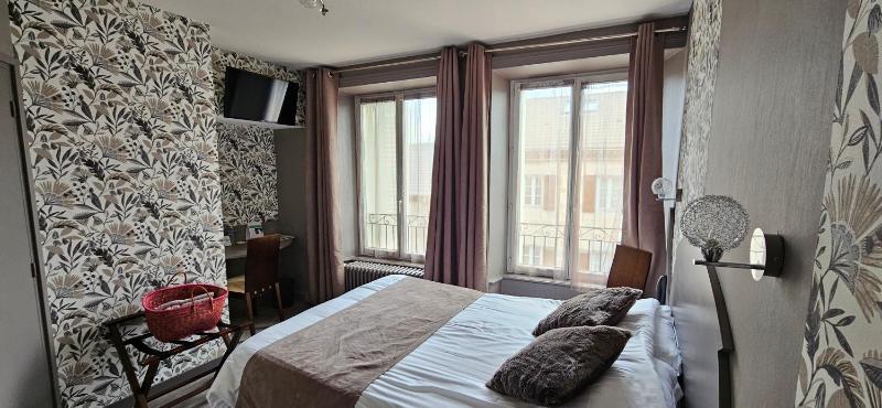 Double Room image 4