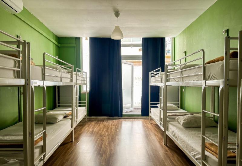 Bed in 12-Bed Mixed Dormitory Room image 2