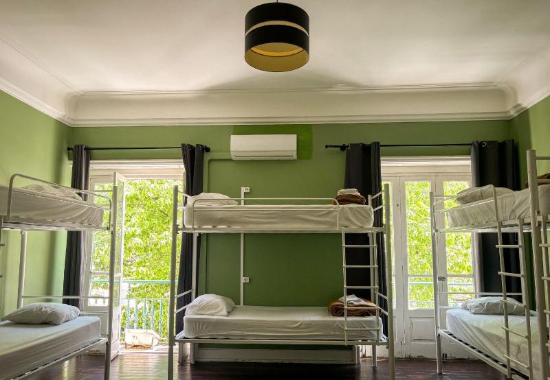 Bed in 10-Bed Mixed Dormitory Room image 4
