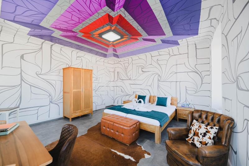 Deluxe Apartment image 2
