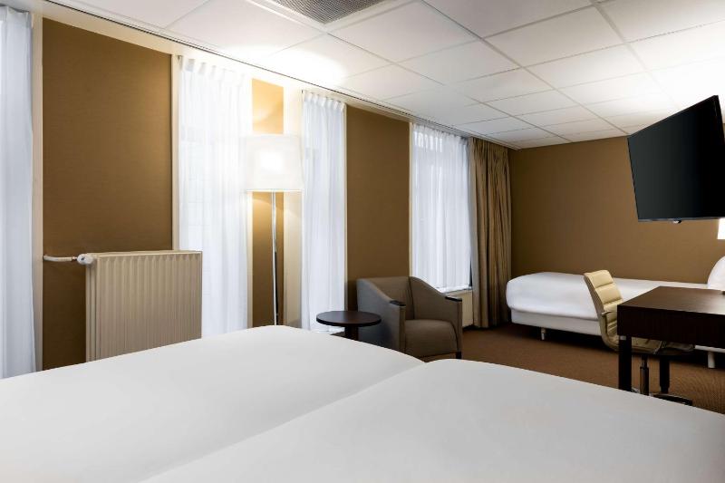 Standard Triple Room image 1