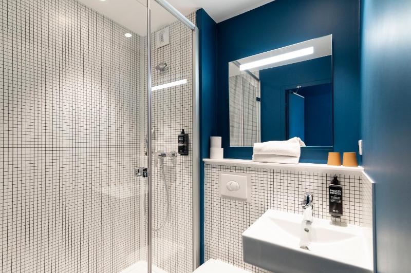 Triple Room image 2