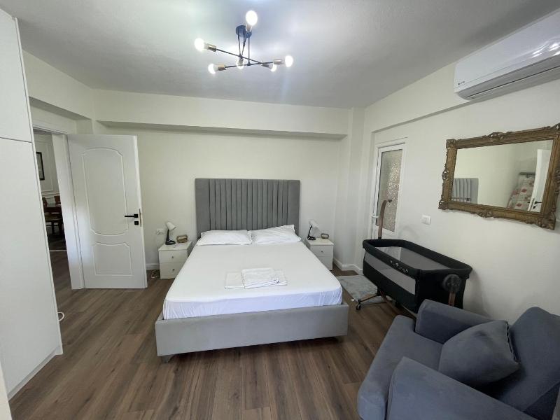 Saranda Apartment Brajan - image 4