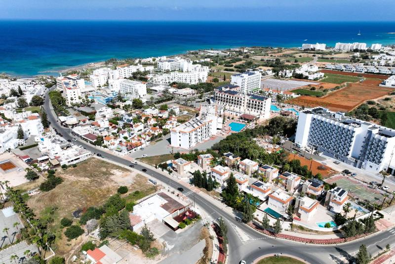 Villa Michaella - 500m from Golden Beach - image 11