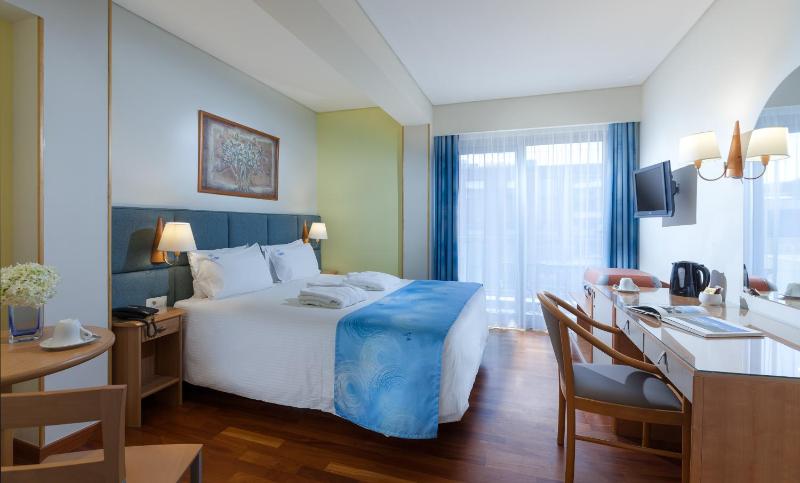 Standard Triple Room image 1