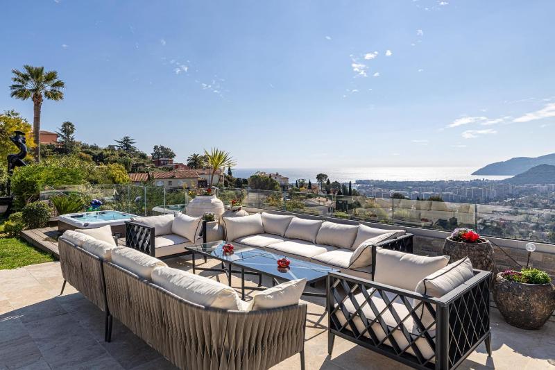 REF 2165- Mandelieu La Napoule- Sea view Villa for rent - image 15