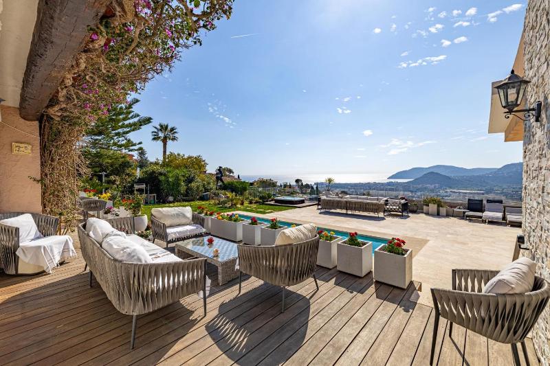 REF 2165- Mandelieu La Napoule- Sea view Villa for rent - image 13