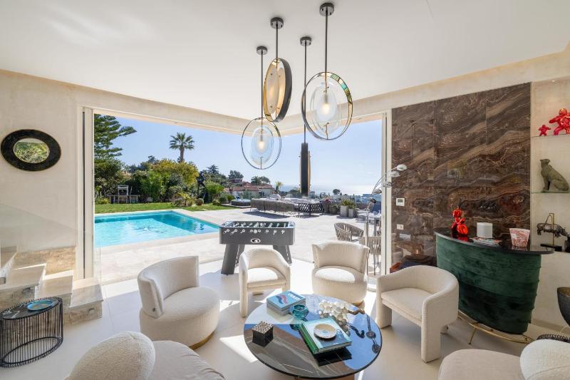 REF 2165- Mandelieu La Napoule- Sea view Villa for rent - image 33