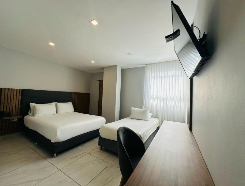 Hotel OR Suite - image 31