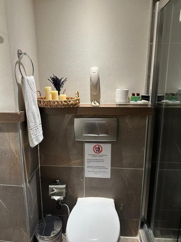 Standard Single Room image 2