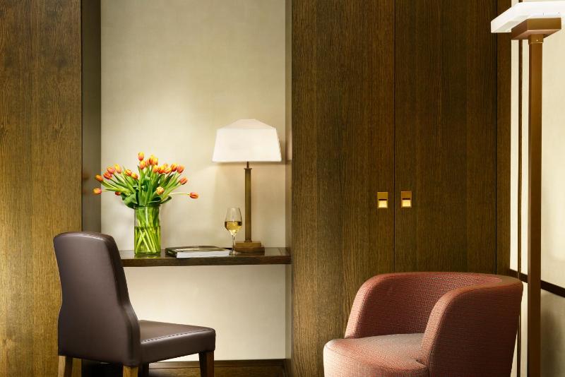 Junior Suite image 4