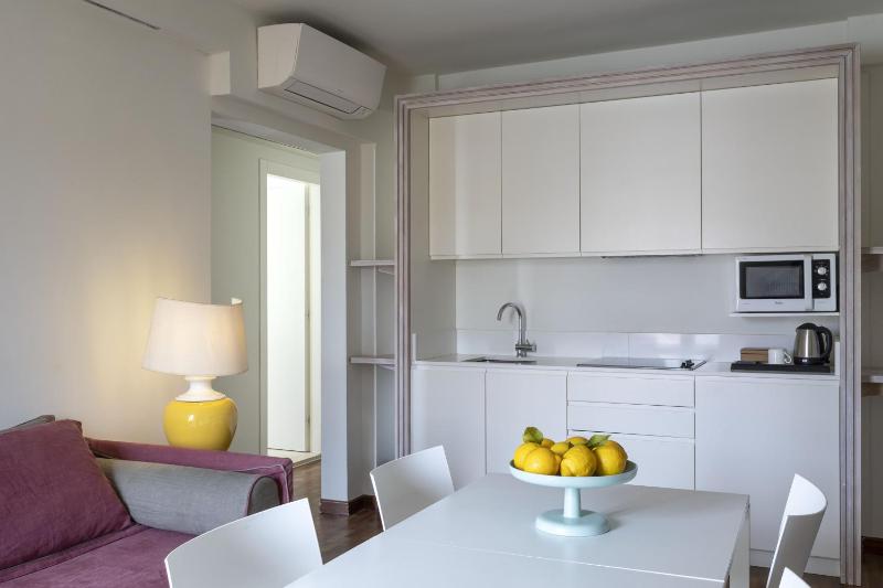 Deluxe Apartment  with Two-Bedroom - Annex image 1