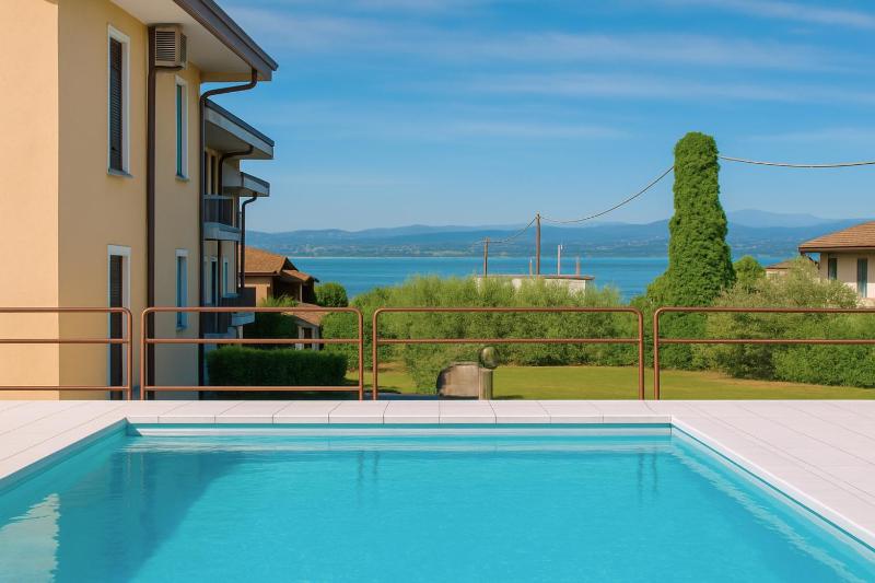 EMERALD APARTMENT - Regarda Travel - image 4