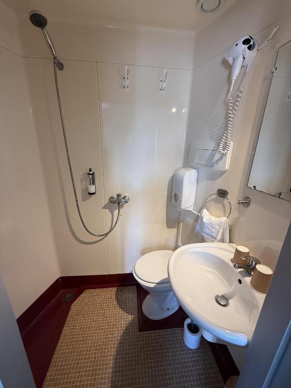 Standard Apartment image 4
