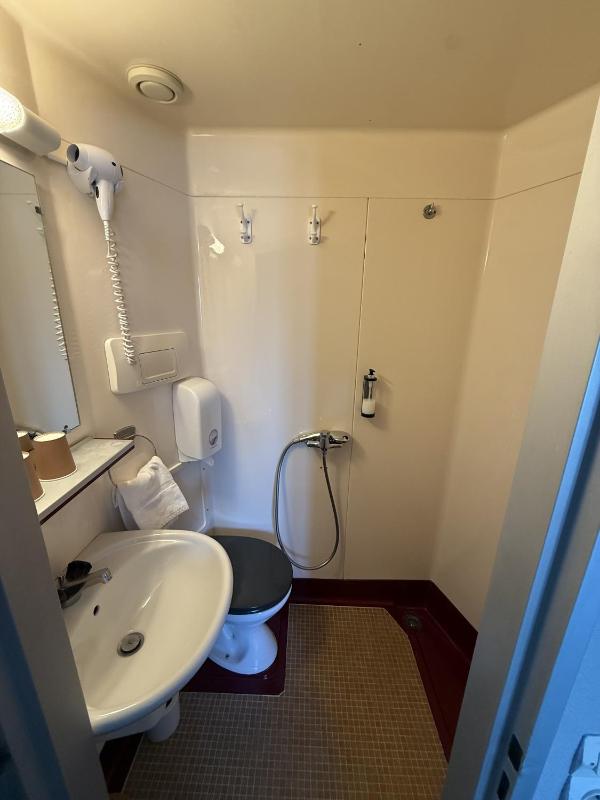 Standard Apartment image 3
