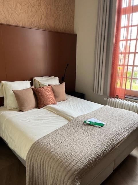 Standard Double Room image 1