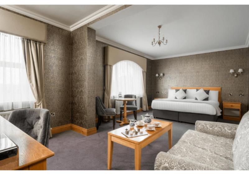 Junior Suite image 2