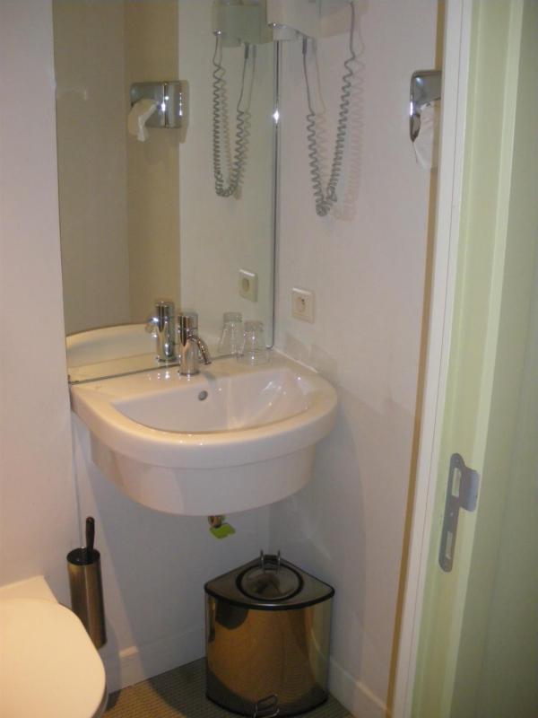 Budget Single Room image 2